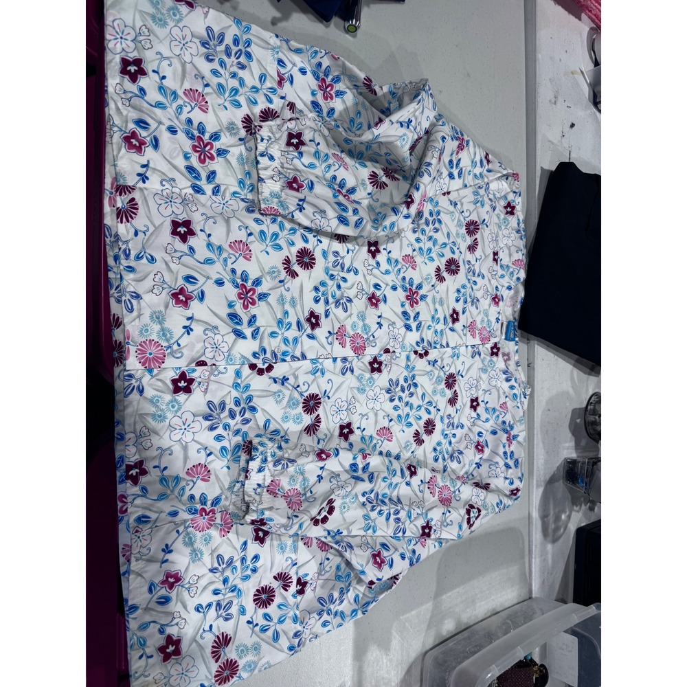 Scrub HQ Womens 4XL Floral Snap Front Warm Up Scrub Jacket Blue Purple White